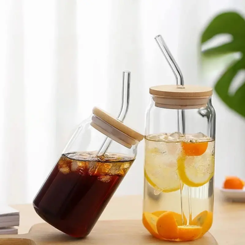Borosilicate Glass Can-Style Bottle With Bamboo Lid & Curved Straw 1
